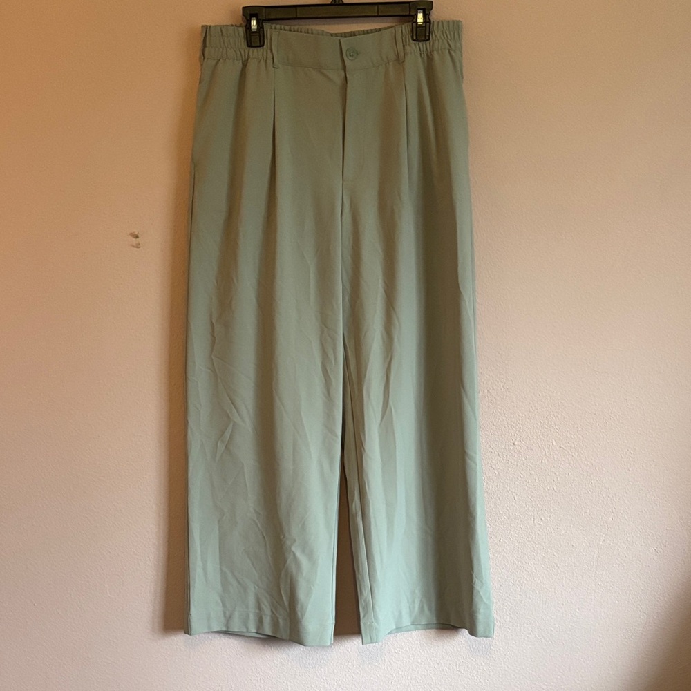 NWOT Beyond Yoga Status Wide Leg Trouser gray sage green